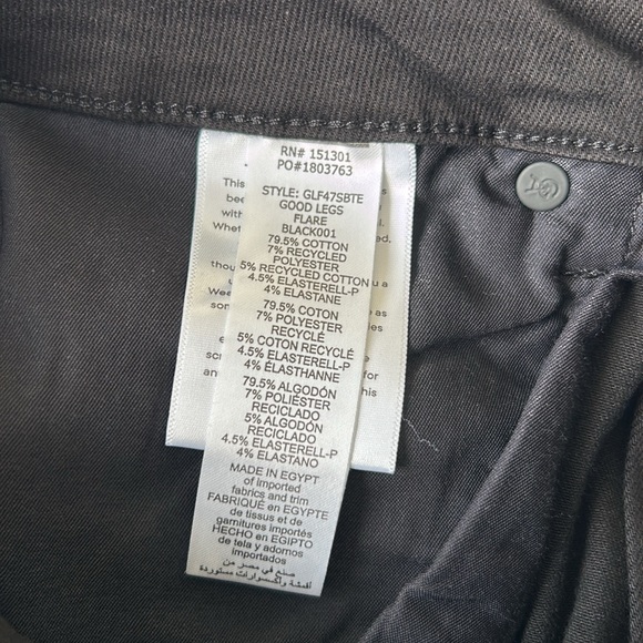 GOOD LEGS FLARE JEANS IN BLACK - Picture 8 of 10